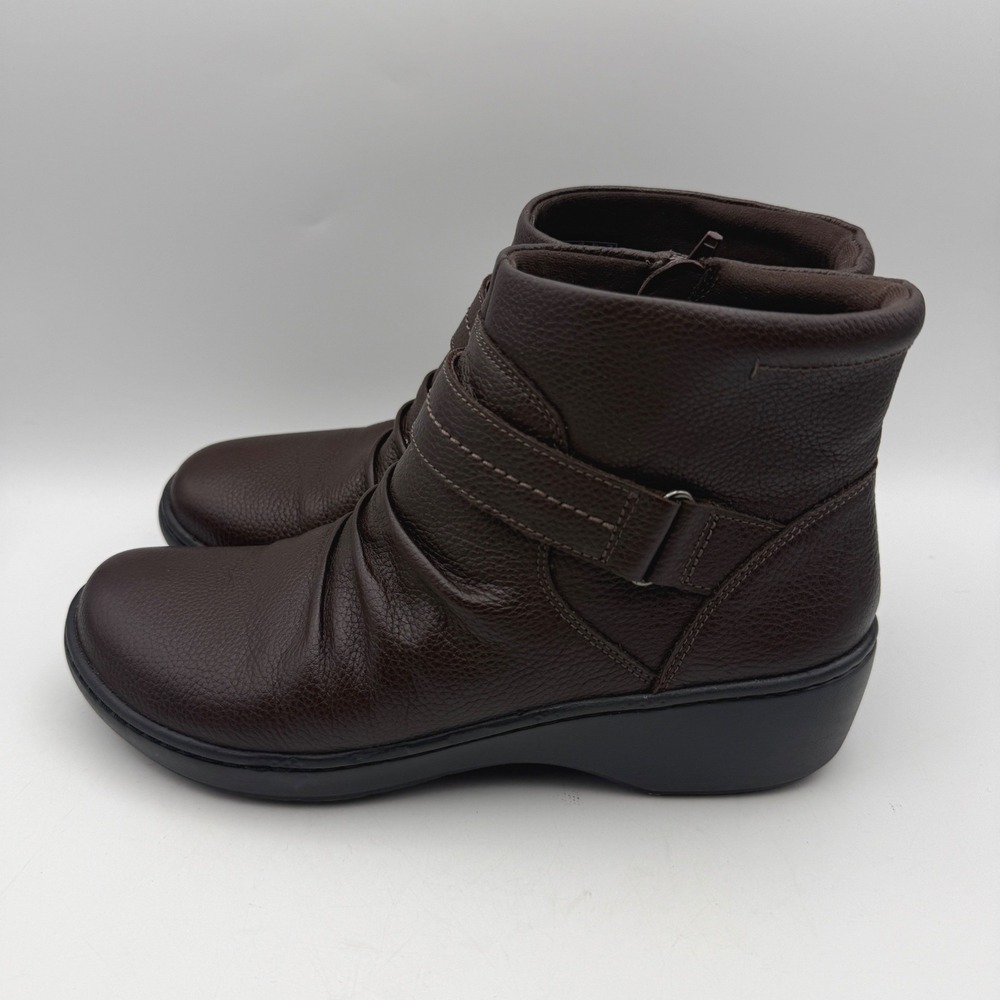 Clarks Collection Ankle Boots Womens 8 Brown Leather Ruched Zip Wedge Casual